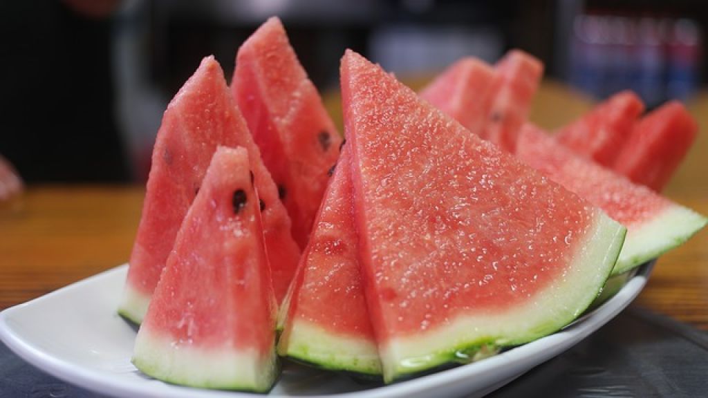 Slices of watermelon on a plate